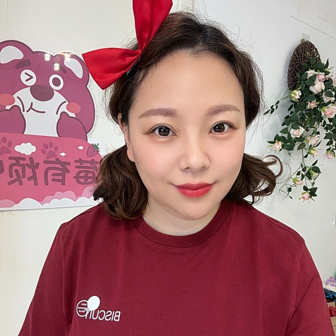 大燕子（中午12:40）开播号在主页