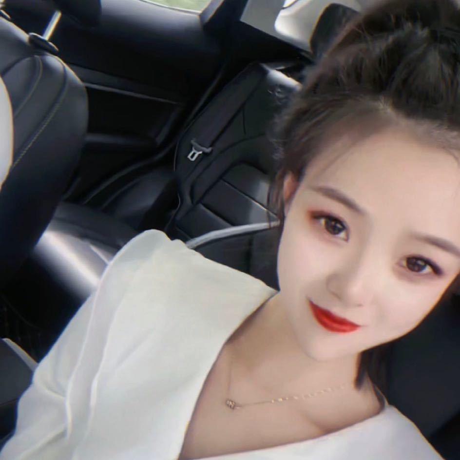 娜娜老师（陪小何打怪兽）