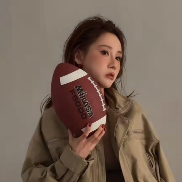 何荷Haley潮流女装