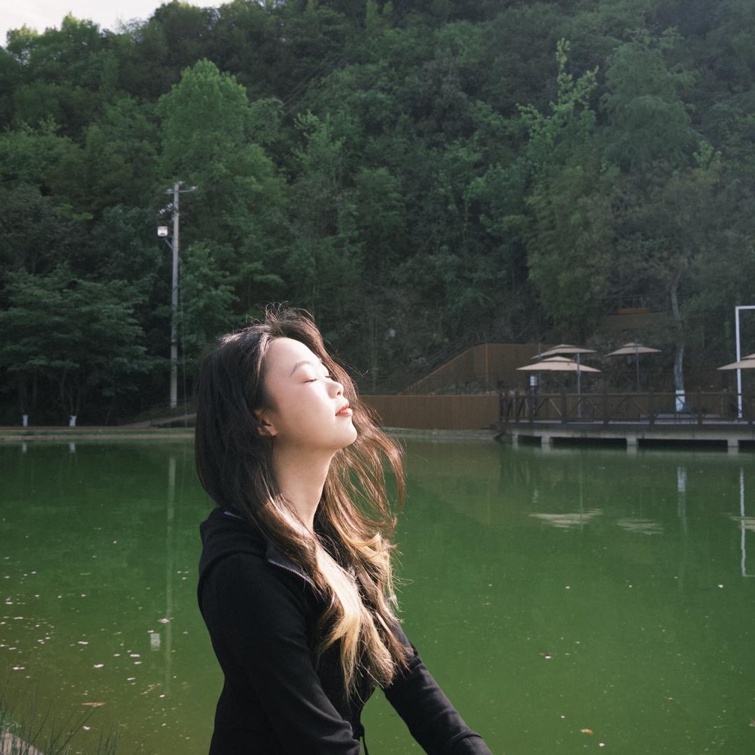 阿丽、