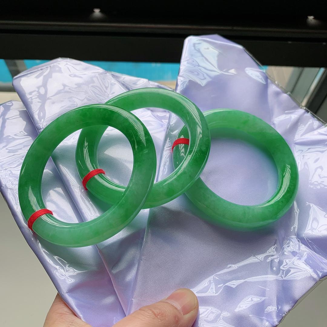 玉精灵翡翠珠宝