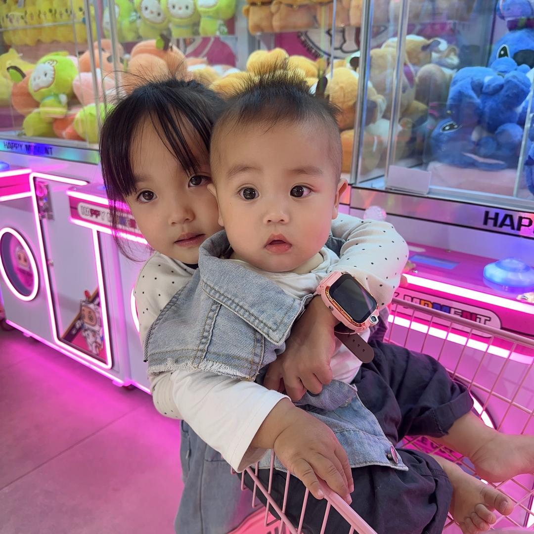 两小只👧👶的朋友圈吖