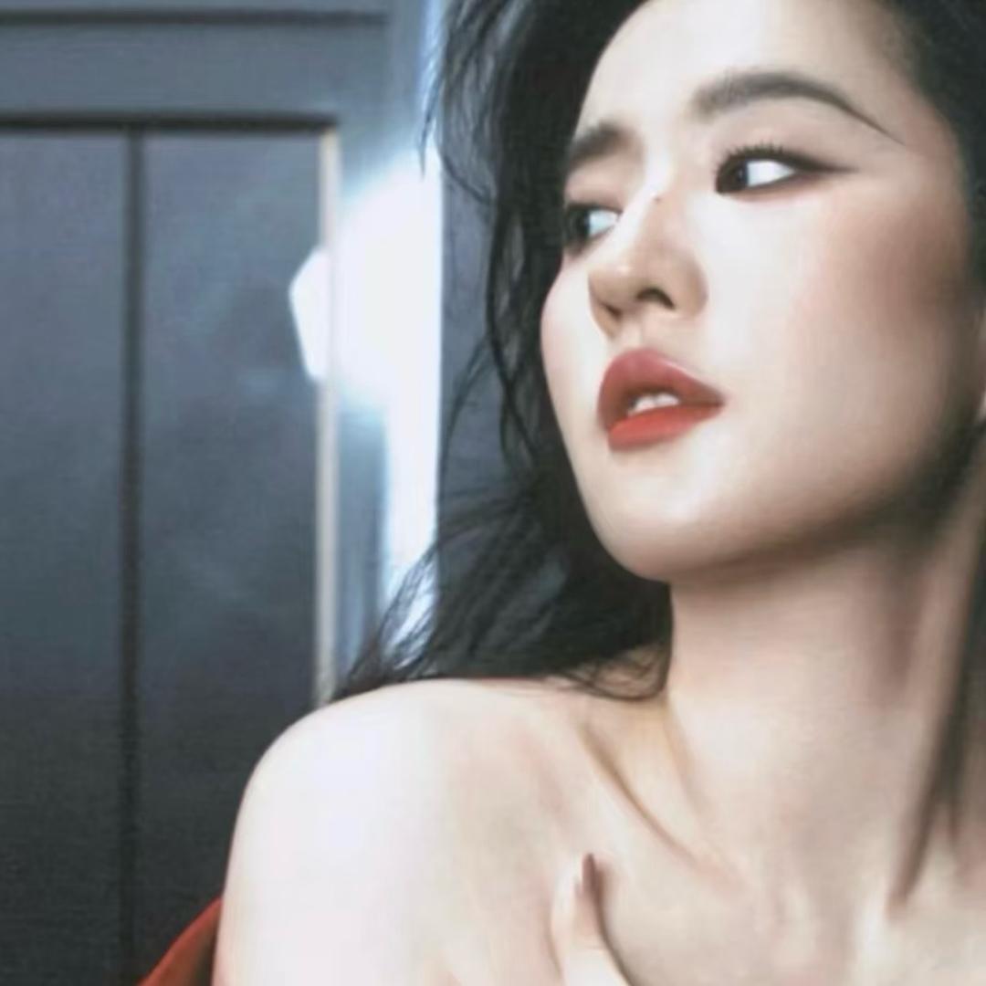 幸福小狗每天吃肉