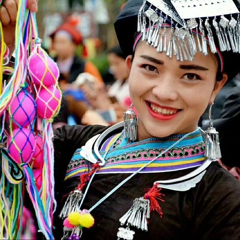 哇塞  傲娇莎！