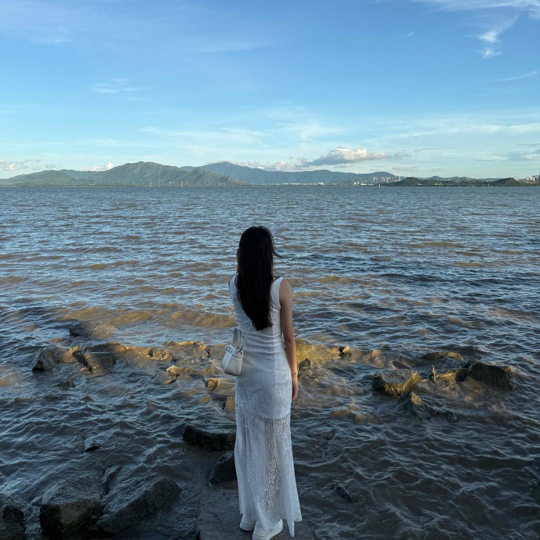 鈡雨冉