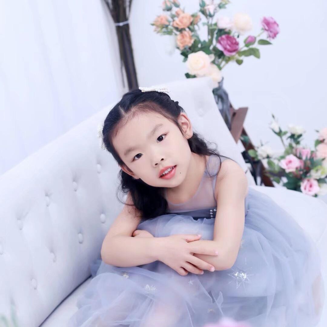 婧与雯