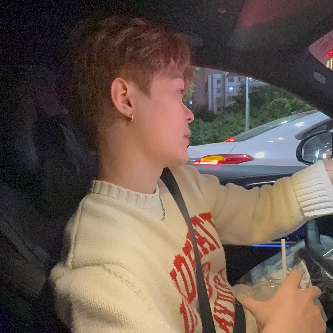 周小周⁰⁹¹⁰【尊师龙小七】