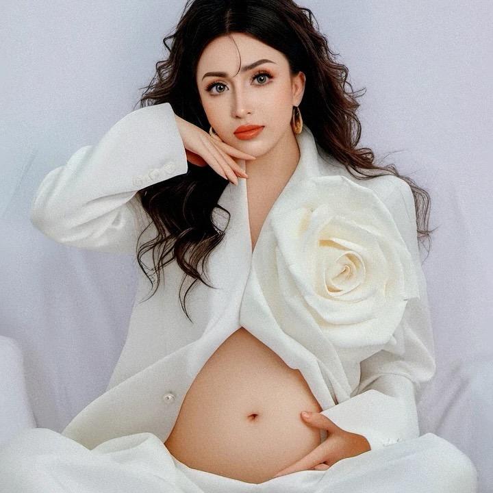 Nazila’（哺乳期）