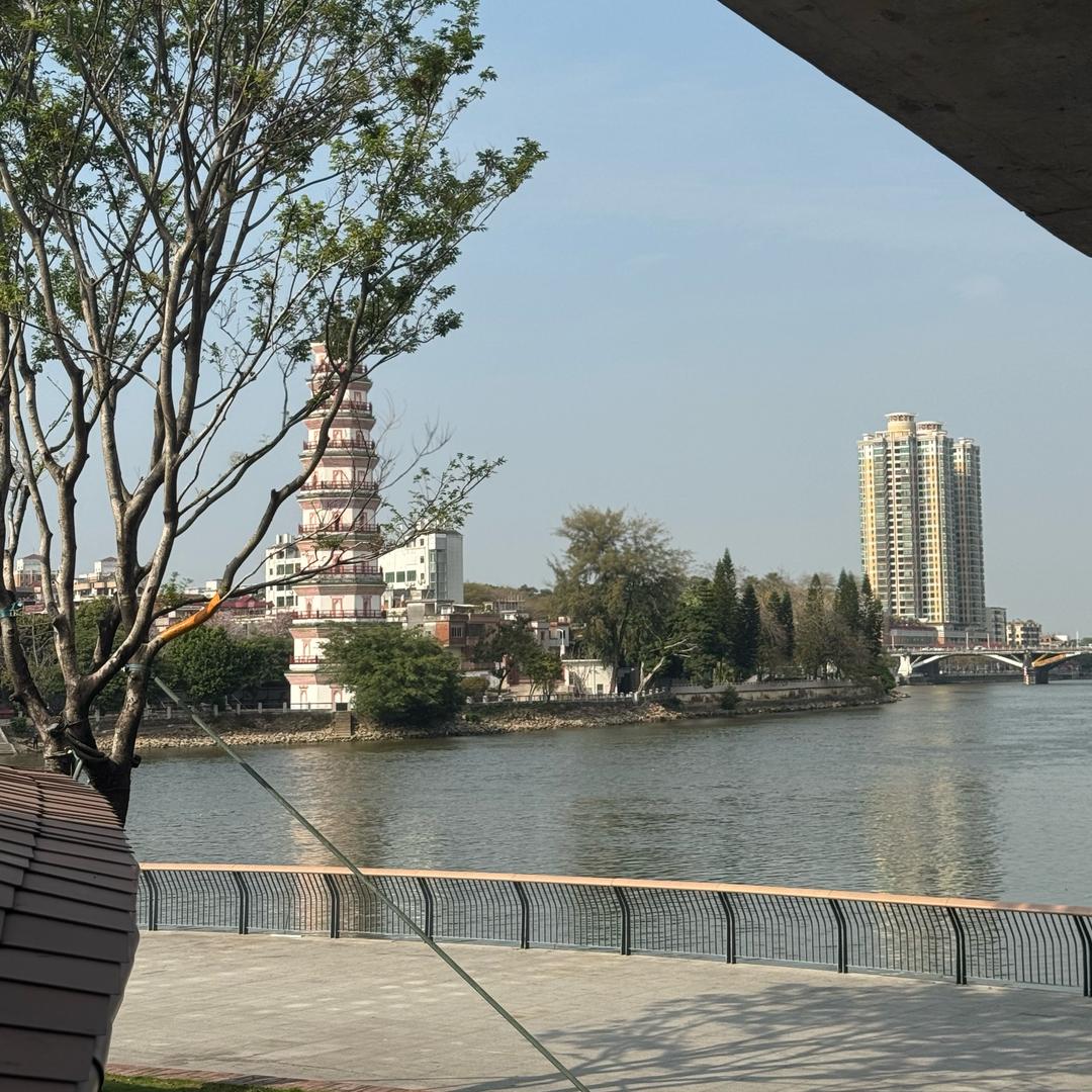 百里洲生态草莓园晓晓直播号
