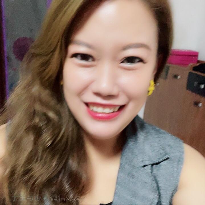 傻了吧唧的女人