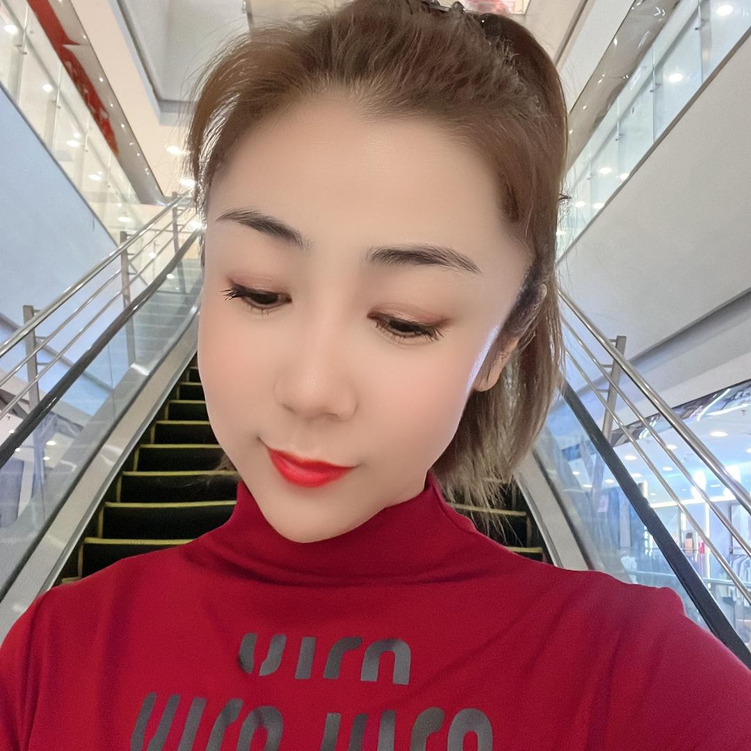 雪雪汉服妆造