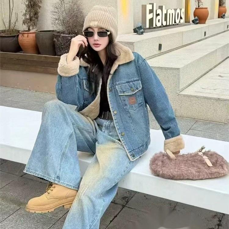 禾玟瑾潮流服饰精选