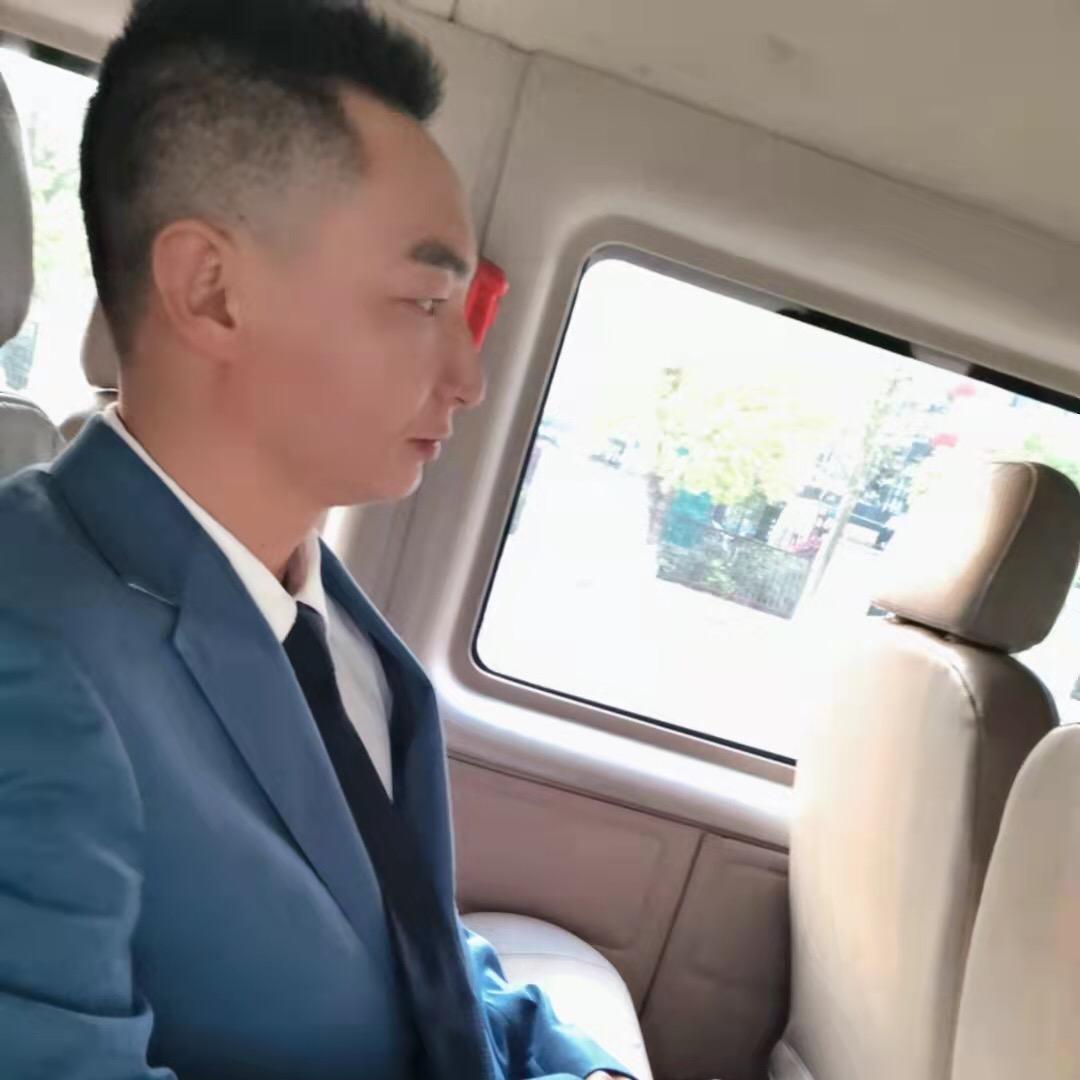 刘曜玮