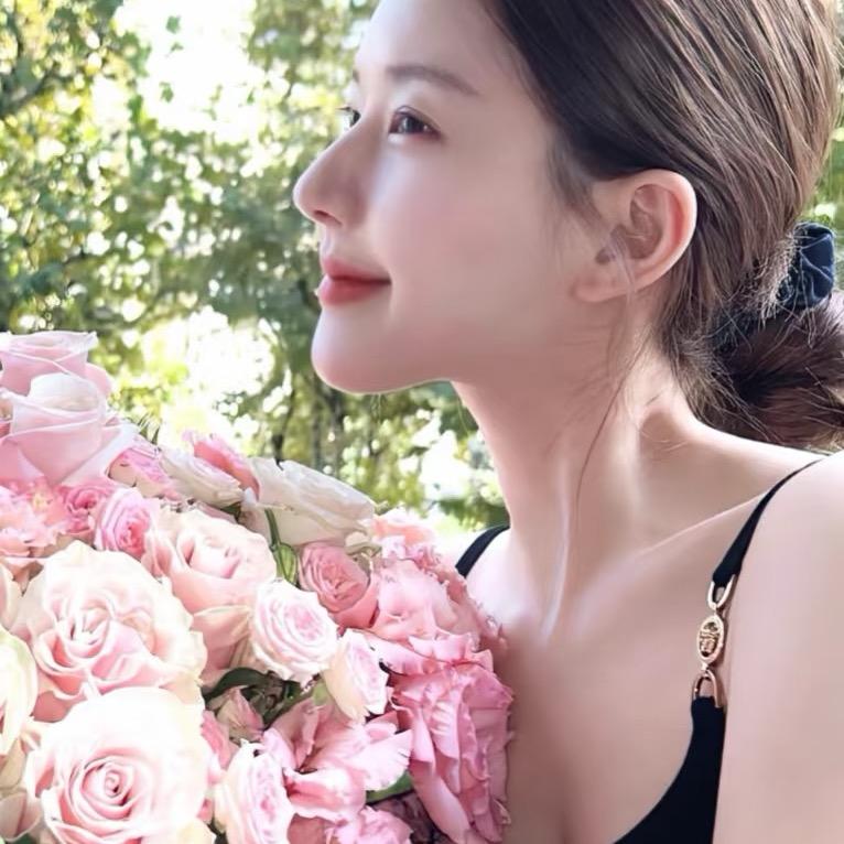爱吃草莓酱🍓
