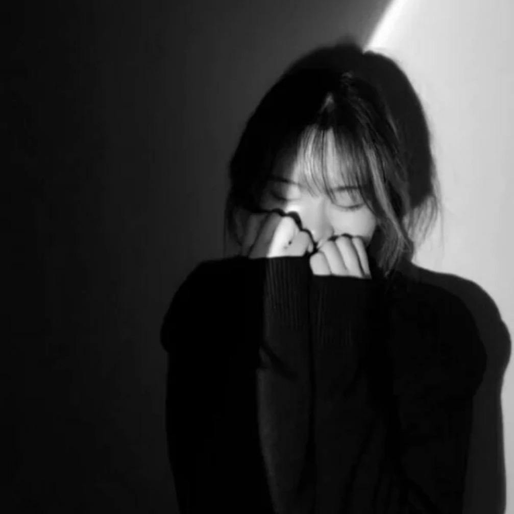 ℓෆνε失眠兔ꪔ̤̥ꪔ̤̮ꪔ̤ 𖤣𖥧𖥣｡