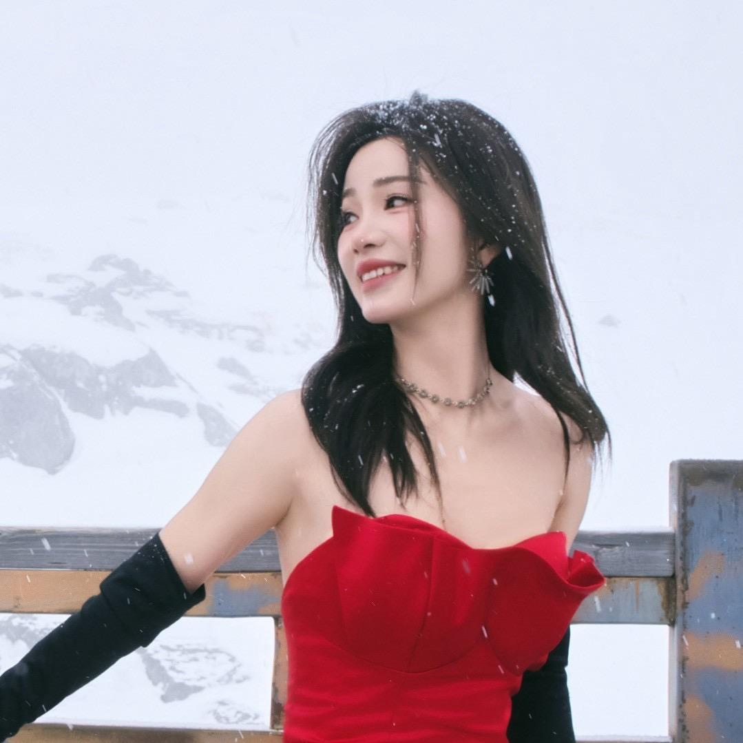 QIN💋