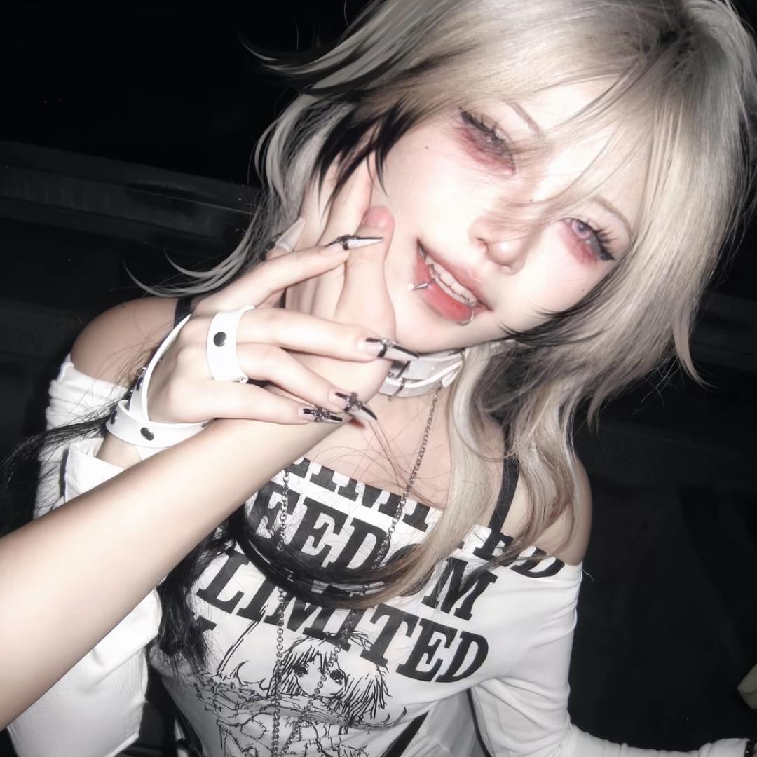 宝.