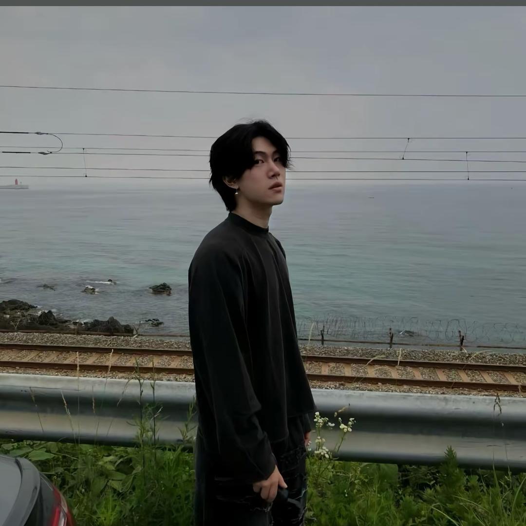 等我逢一场春。