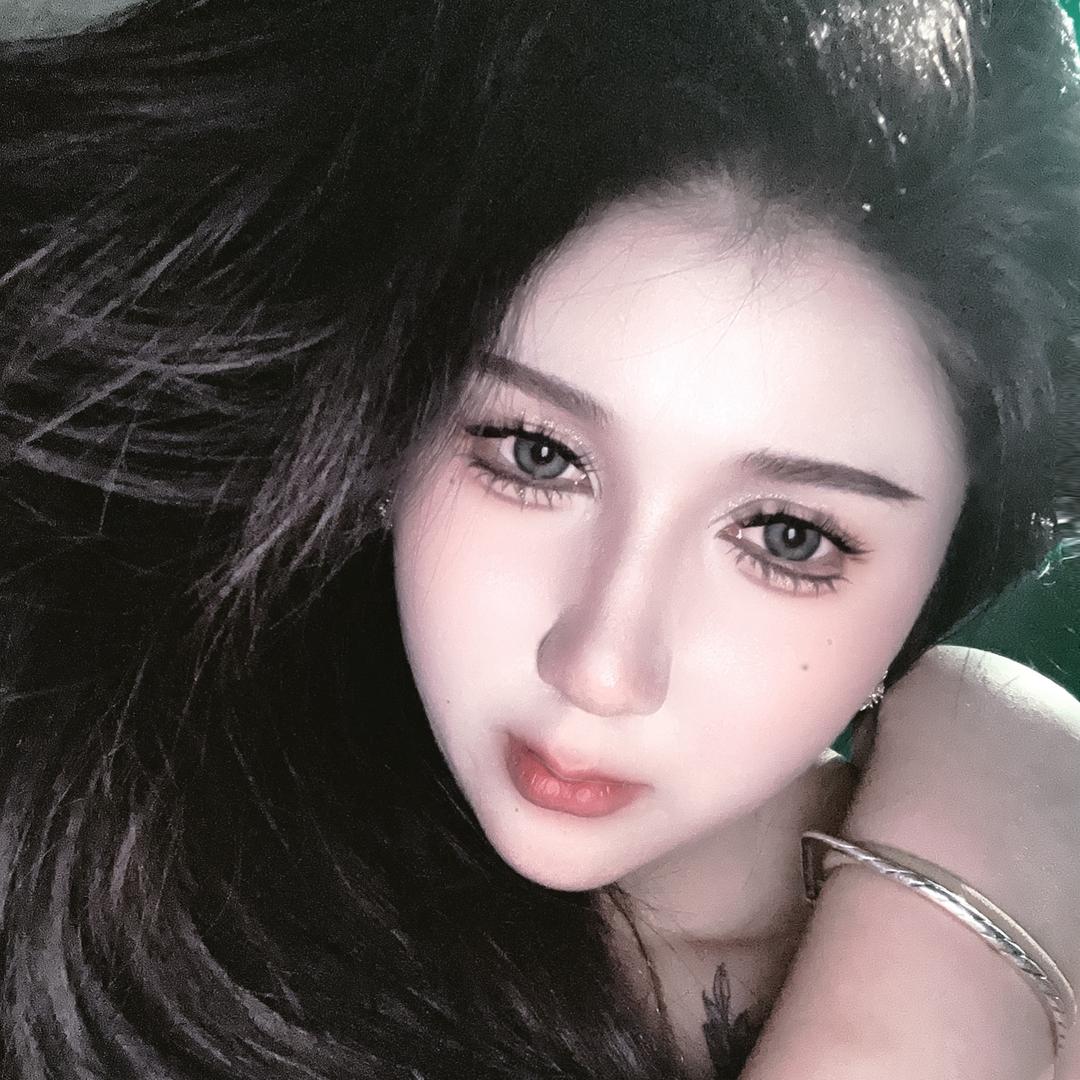 养了一颗发财树