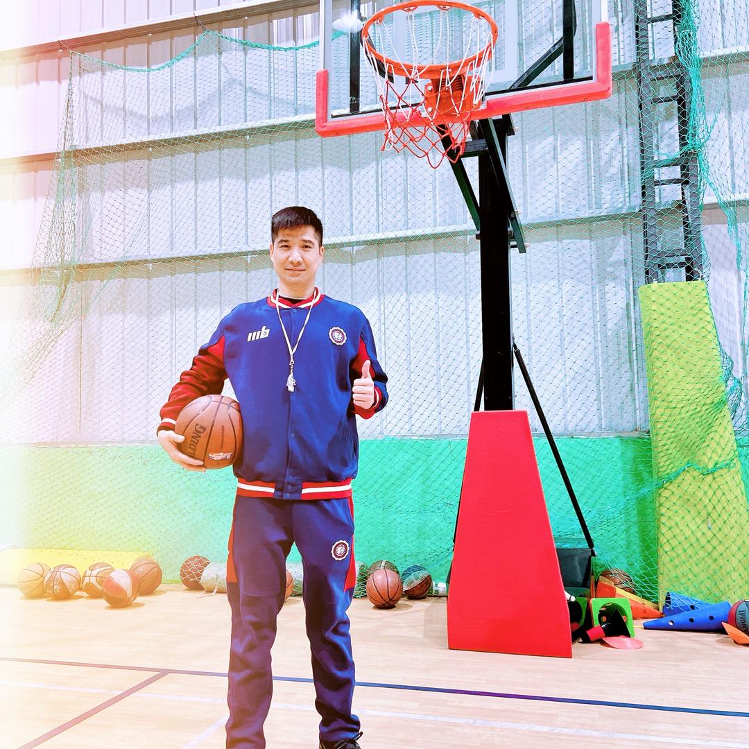 爱烧烤的林教练🏀