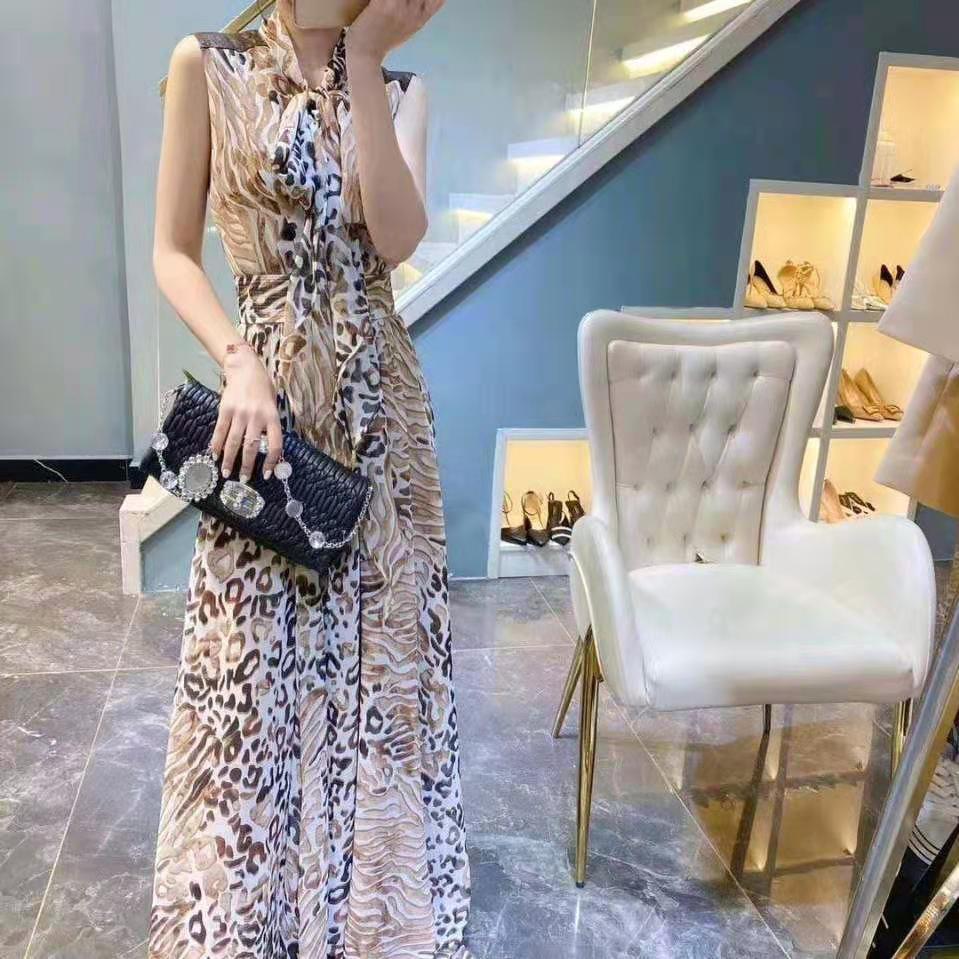 海口美兰忆姗姗服饰店2号