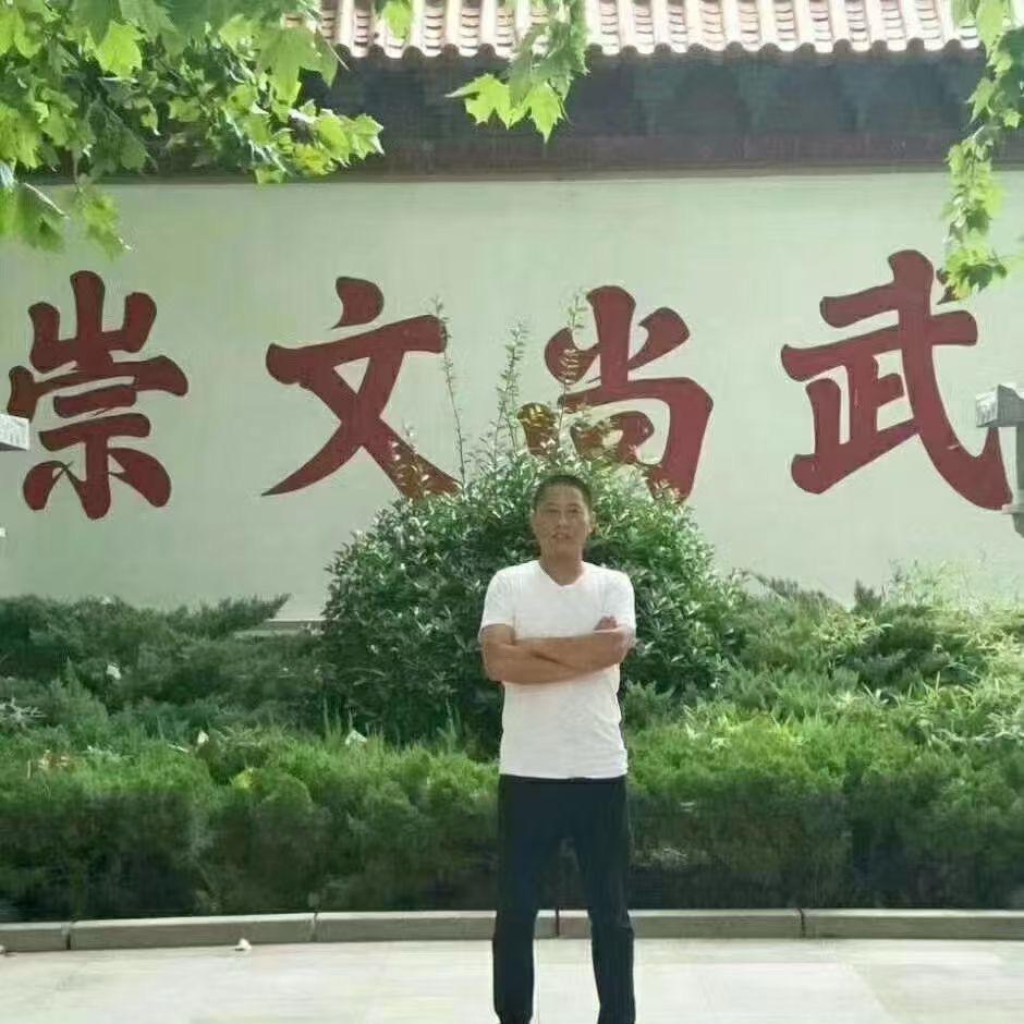 练武术的餐饮人