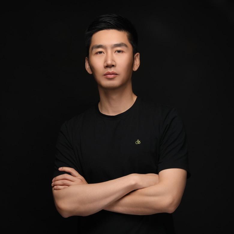 何 达