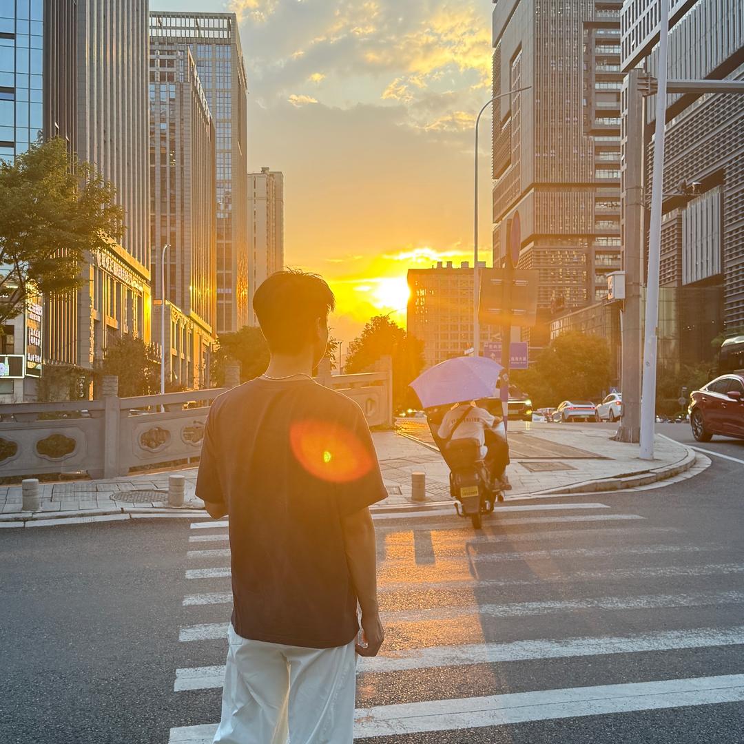 梓博.