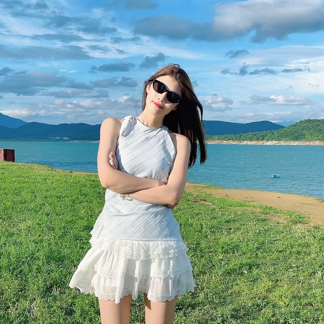 梨花花实体女装