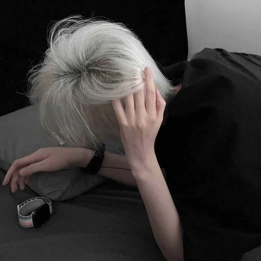 /•᷅•᷄\୭