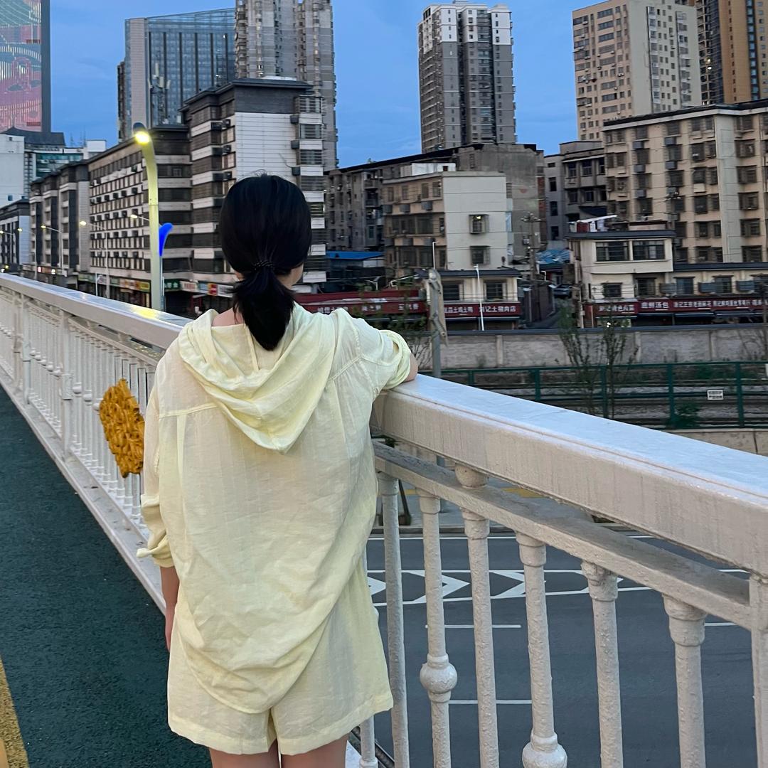 君山家宁卖OPPO滴～