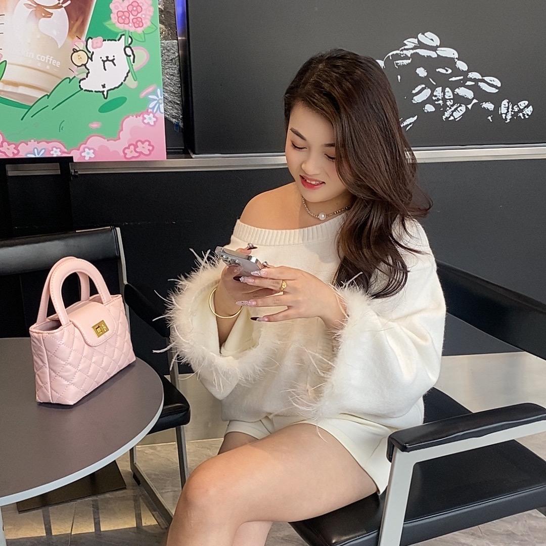 小小与龙哥