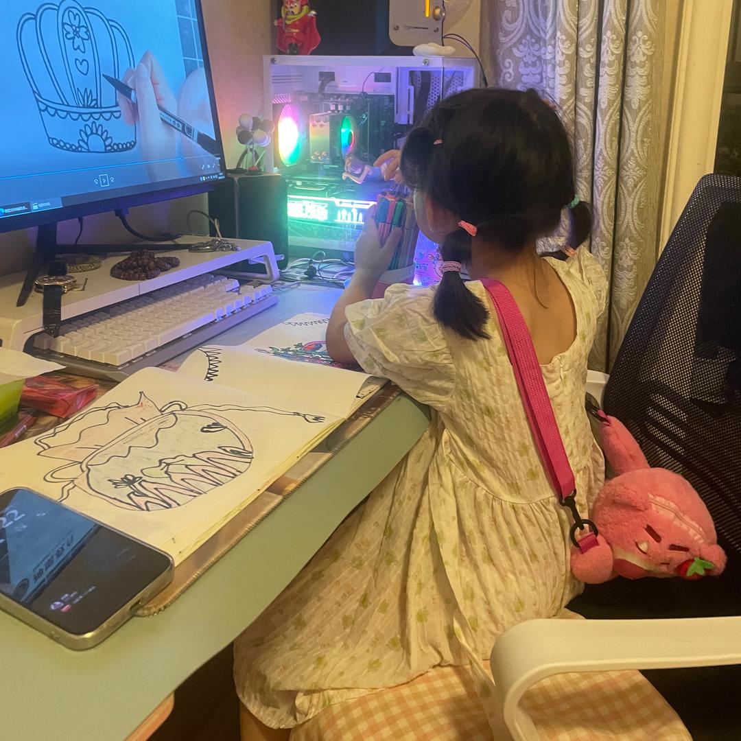 董七七
