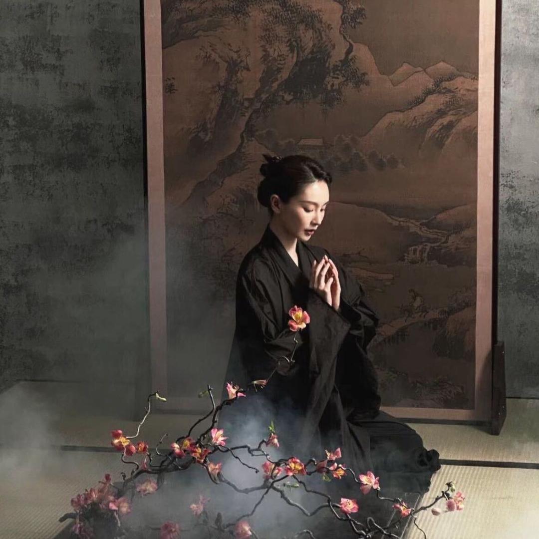 饱饱的.