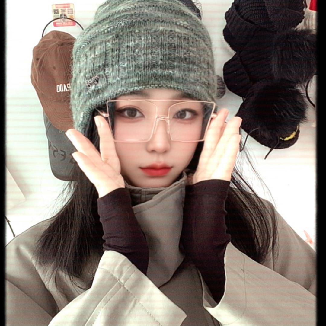 Lᴗ͈i༆ N李_李_💫