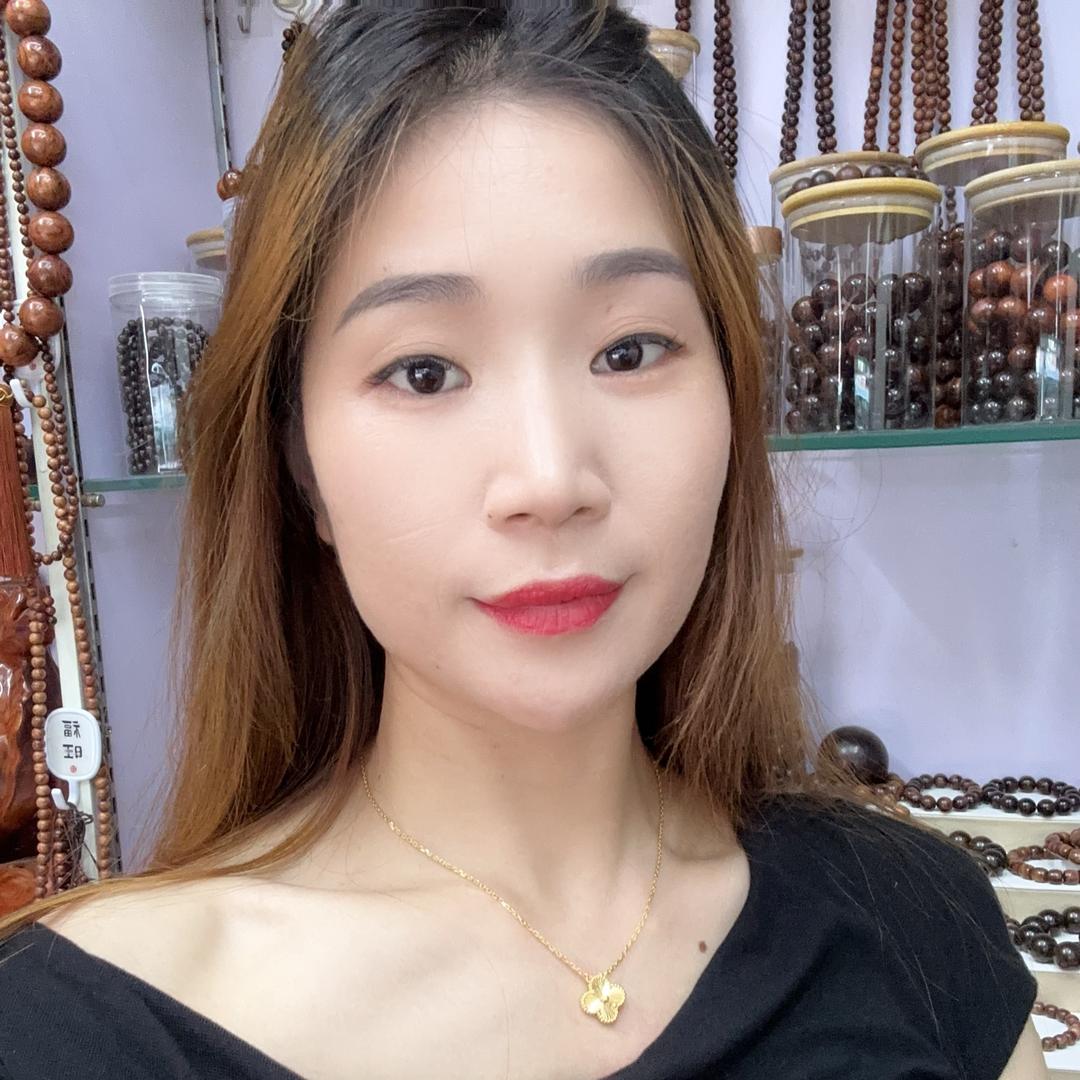 皇玲姓李 海南黄花梨沉香