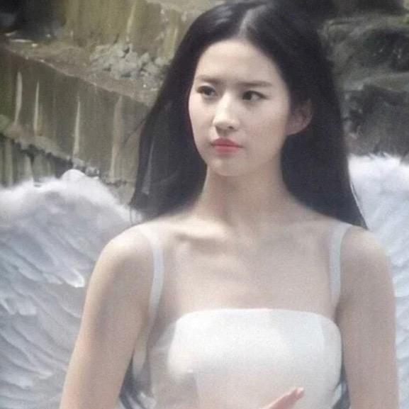 旋转小马