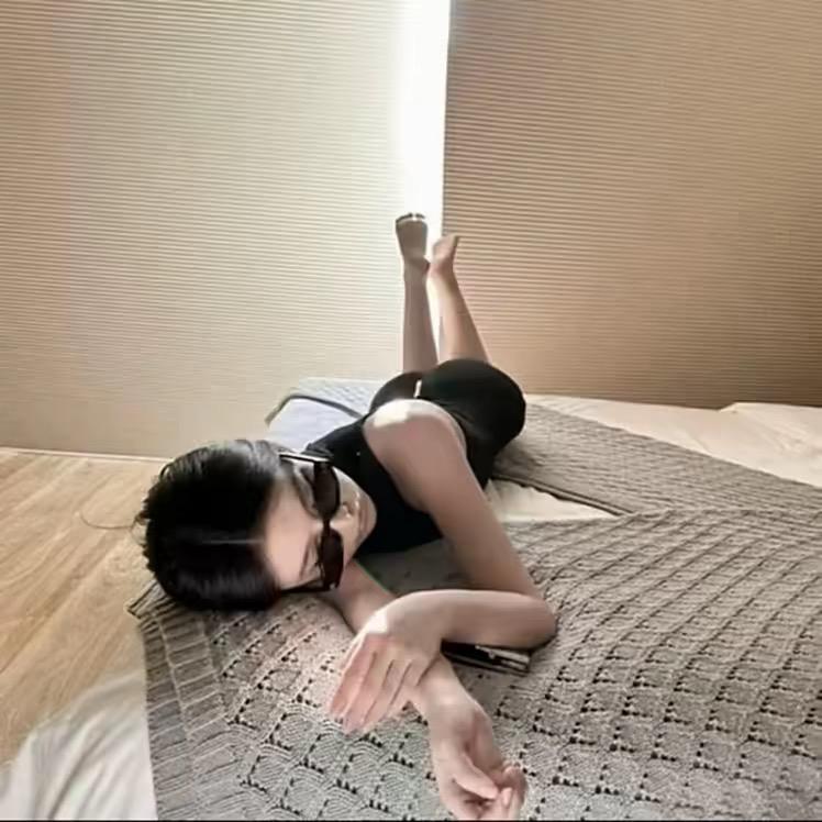 带点社会的甜妹