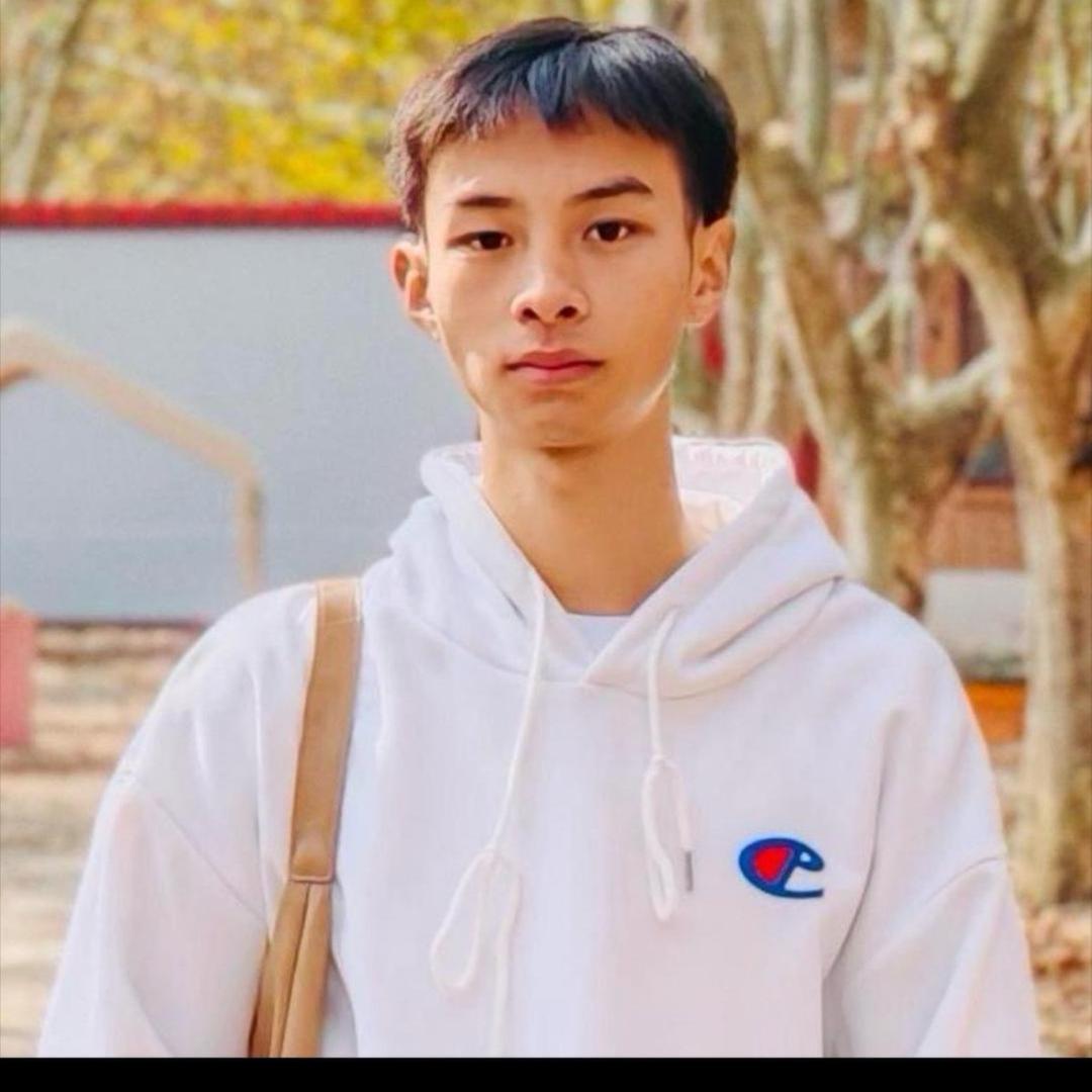 遵义易木门厂大伟