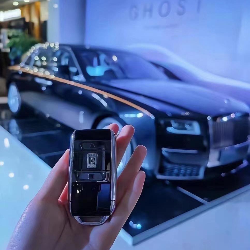 三个男孩-三毛淘好车