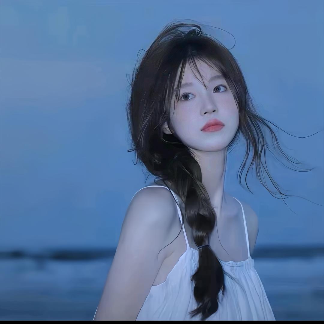 奶莓软糖.