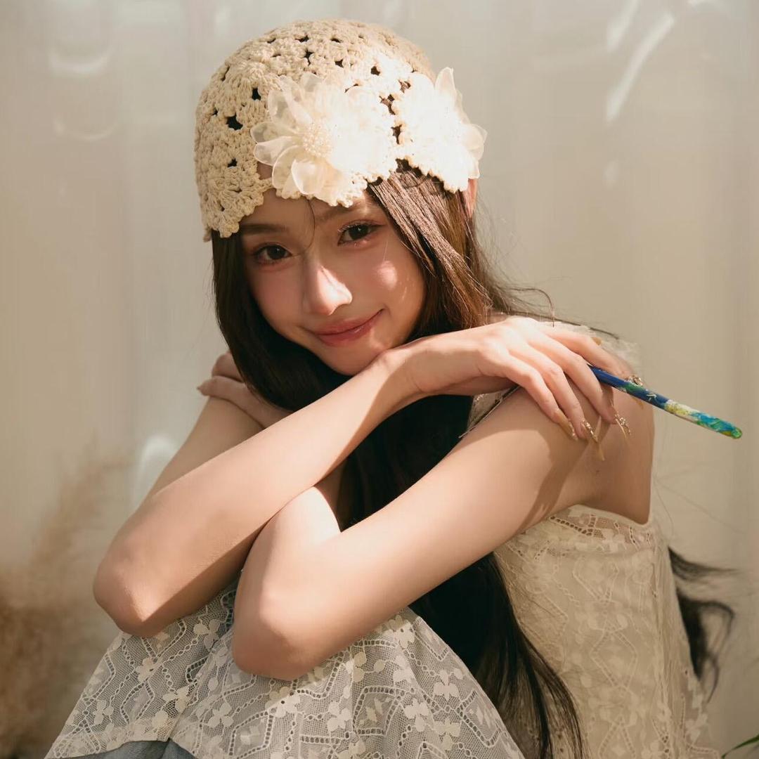 娜娜               🕷️