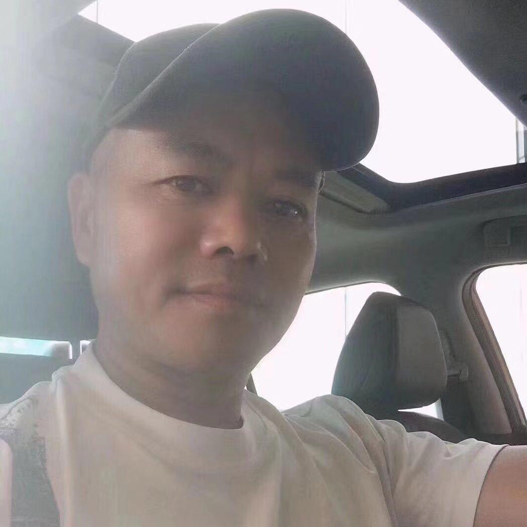 向 南