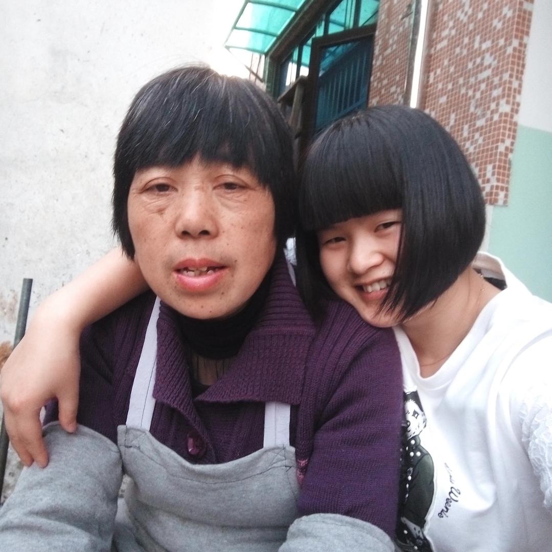 小霞和浙江婆婆