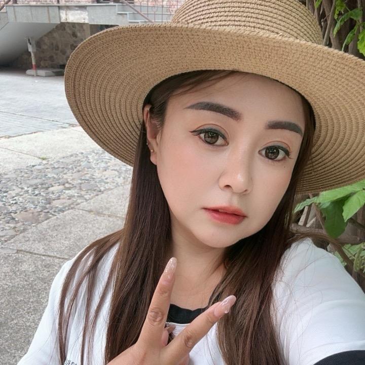 姐姐很哇塞