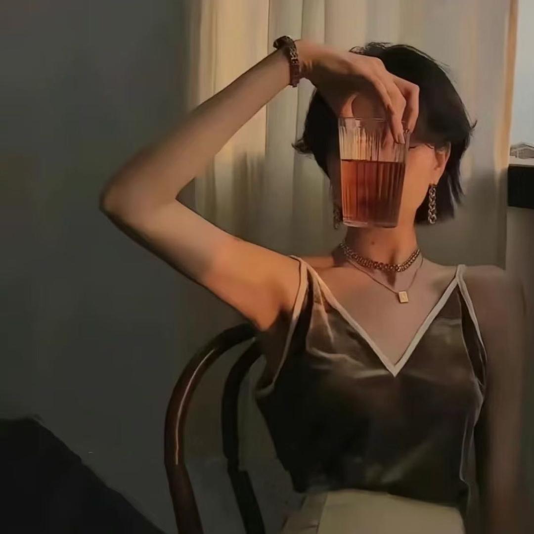 糕冷小美👩🏻‍🦰