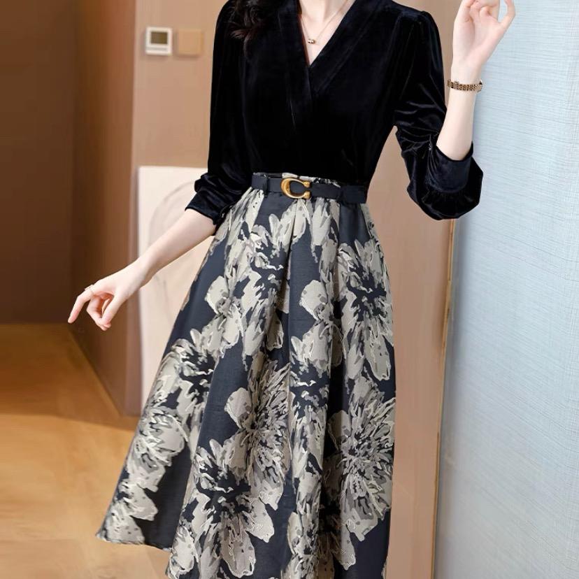 馨月女装