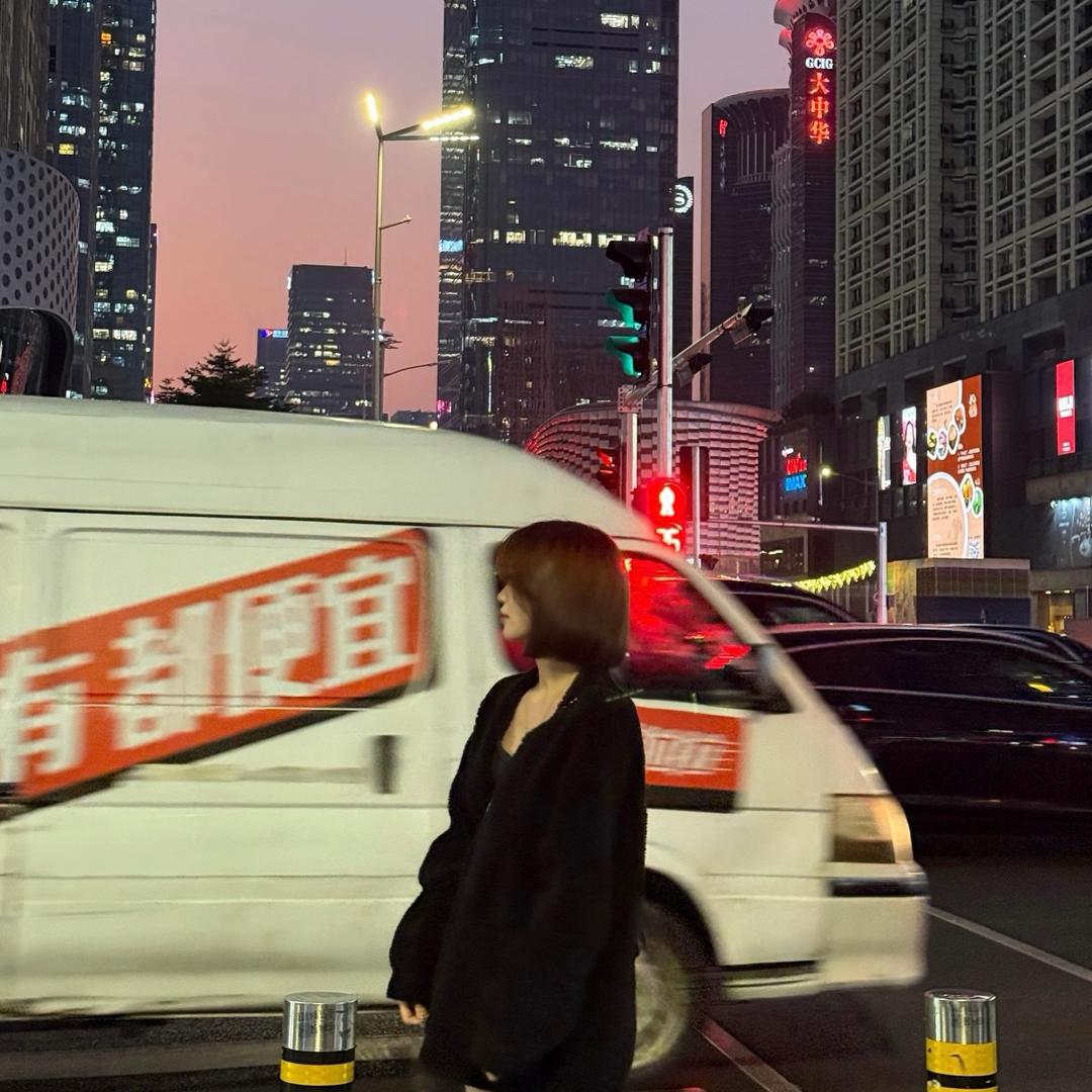 叽里呱啦说啥呢😲