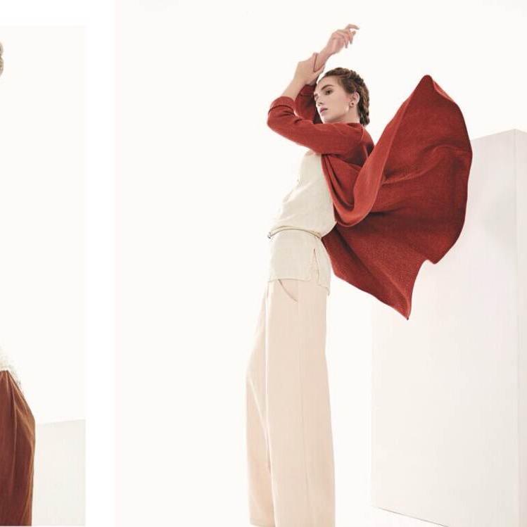 嘉彩棉麻女装总部        强加服饰