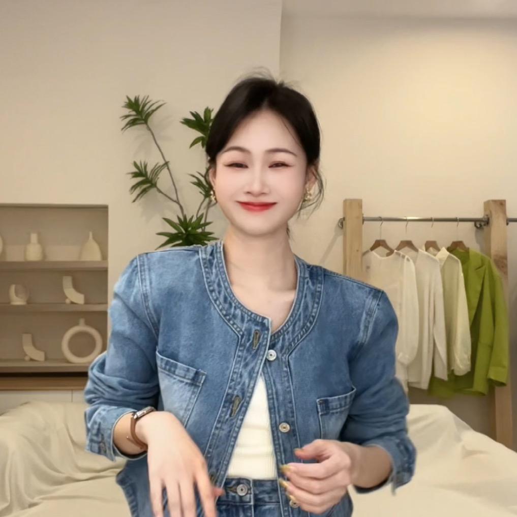 Jiumi陈啾啾(机女士)